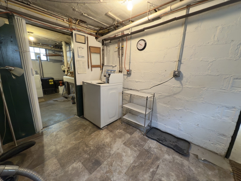 78 Hunnewell Ave, Brighton