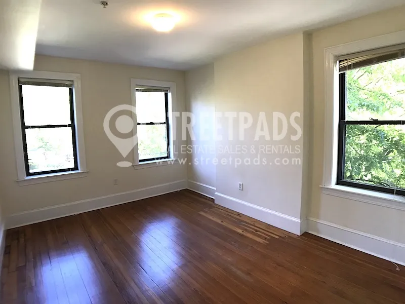 881 Massachusetts Ave, Central Square