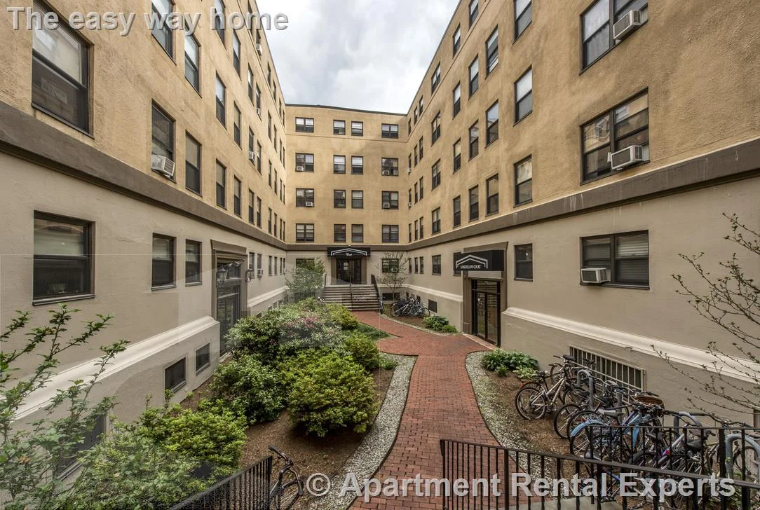 1200 Massachusetts Ave, Harvard Square