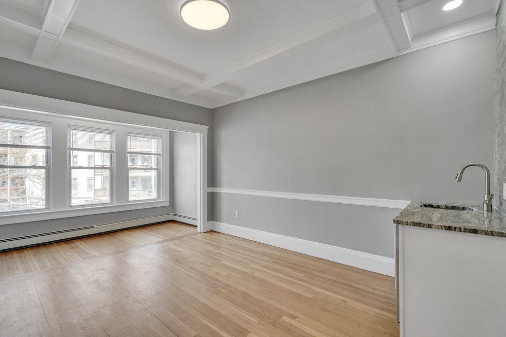 142 Sutherland Rd, Brighton