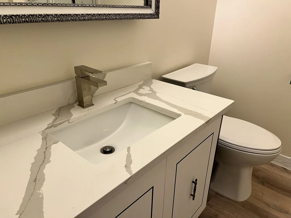 1002 Paradise Rd, Swampscott