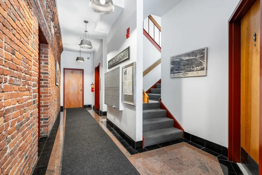 130 Fulton St, North End