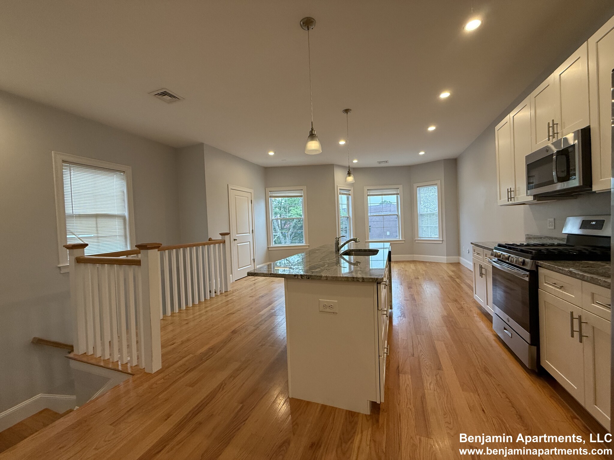 8 Islington St, Allston