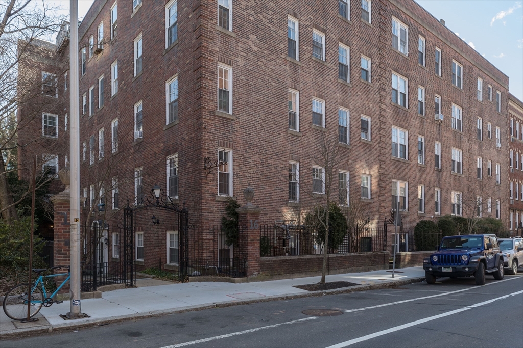 16 Chauncy St, Harvard Square