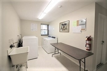 1323 Worcester Rd, Framingham