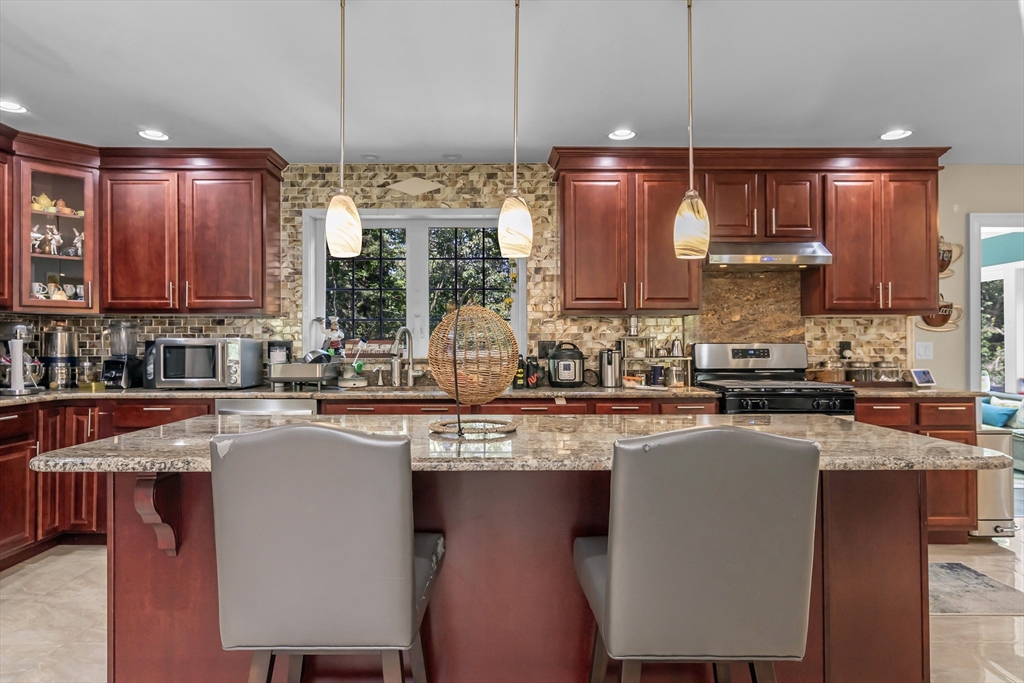 322 Nashua Rd, Billerica