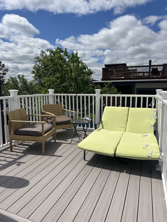 181 W 5th St, South Boston