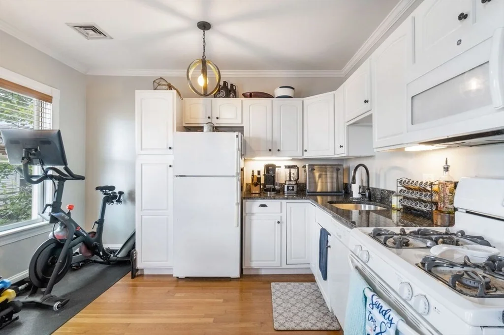 296 W 3rd, South Boston