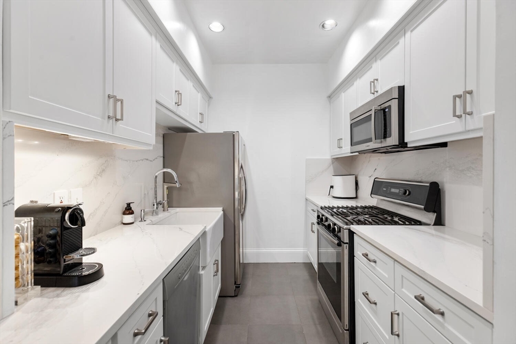 565 Massachusetts Ave, South End