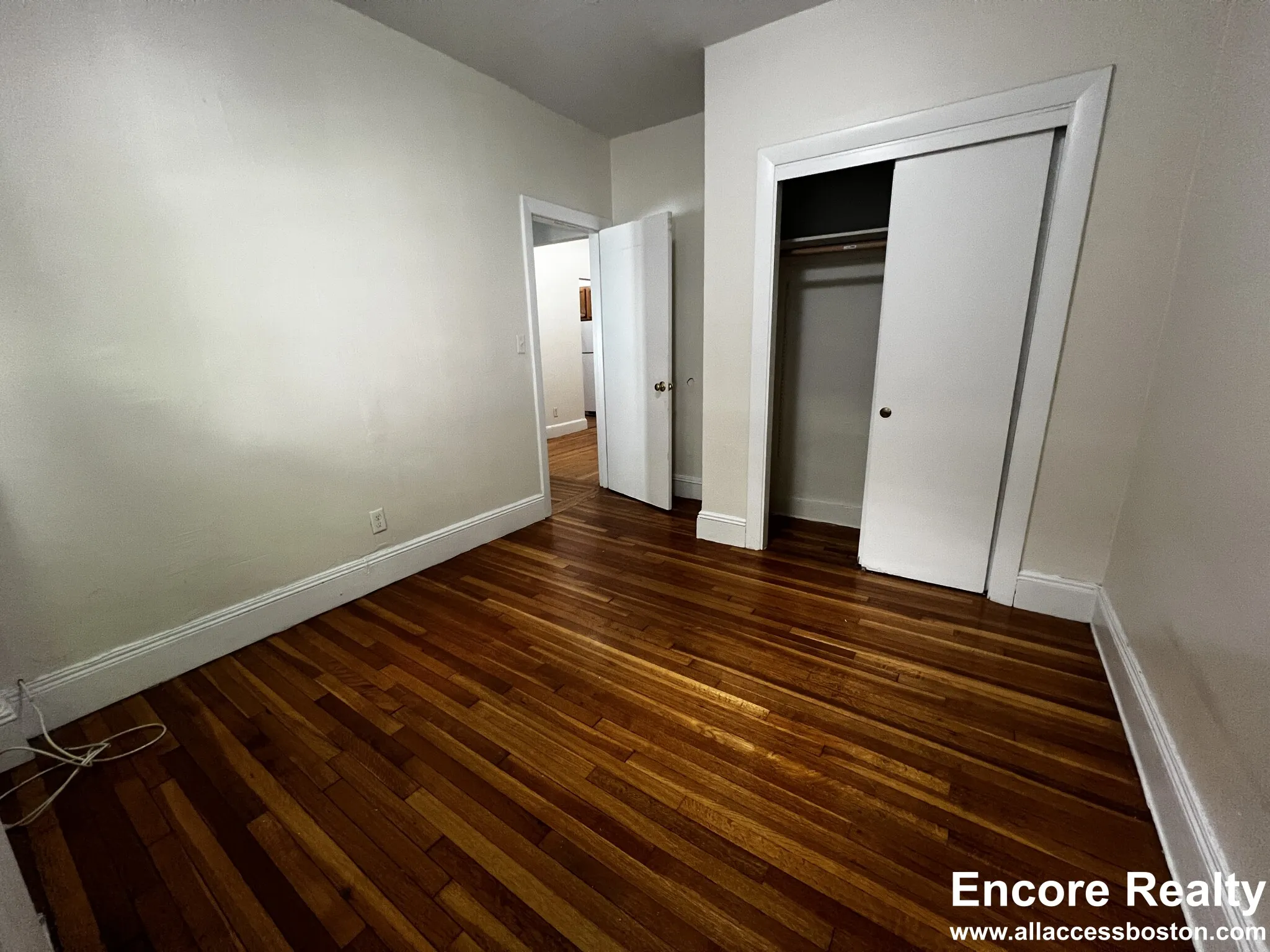 33 Lancaster Ter, Corey Hill