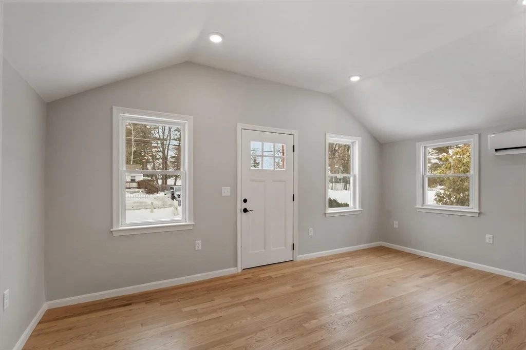 31 Birch Rd, Nabnasset