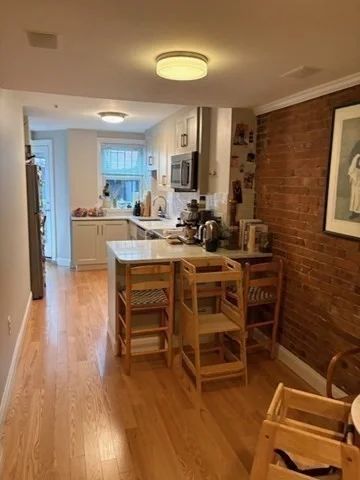 232 Commonwealth, Back Bay