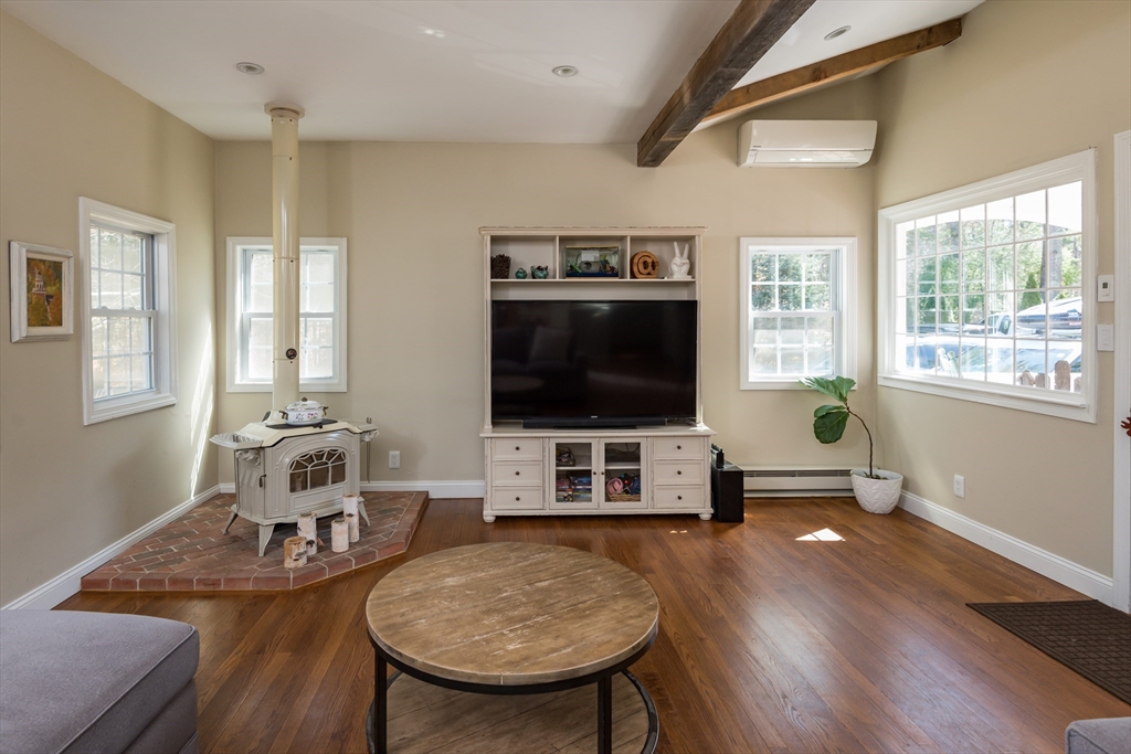 114 Standish St, Pembroke