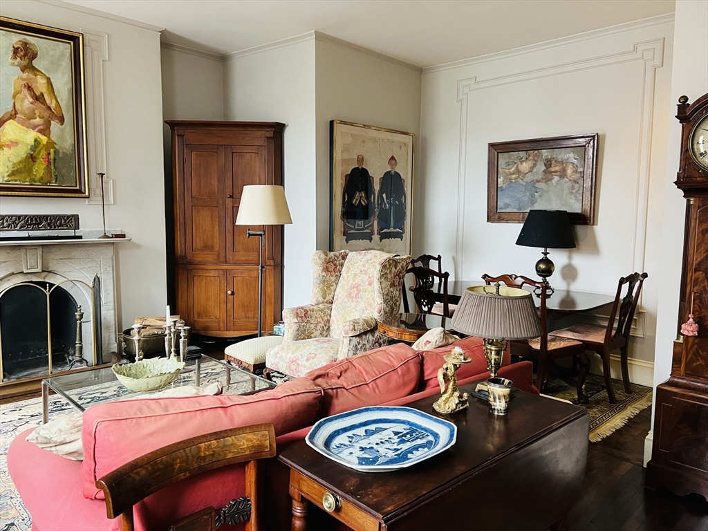 3 Fairfield St, Back Bay