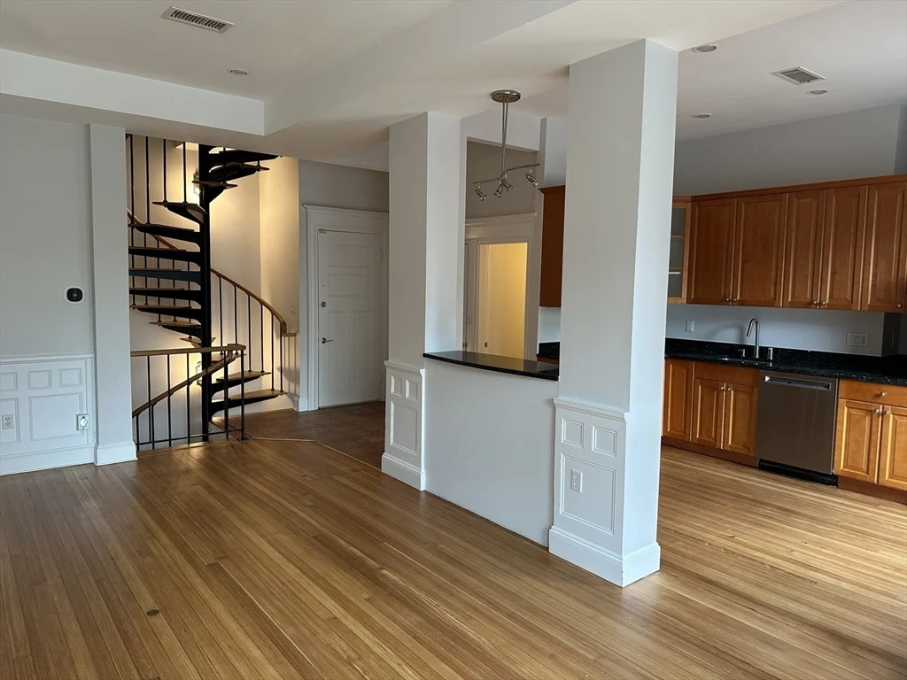 1757 Beacon St, Brookline