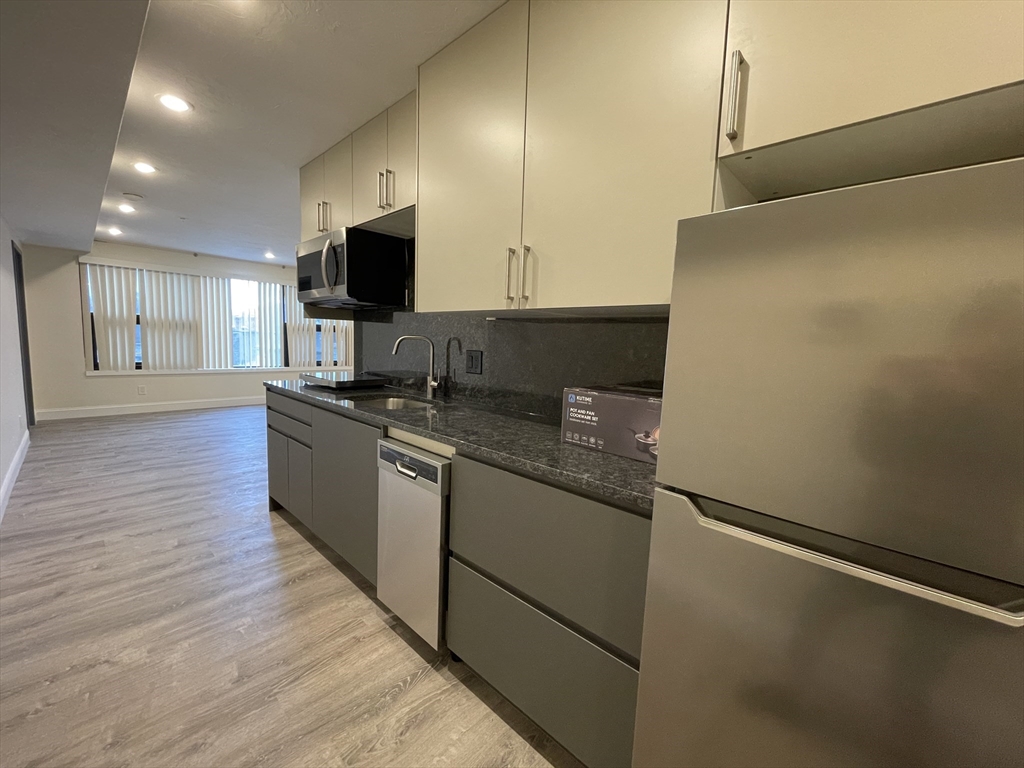 1028 Commonwealth Ave, Boston