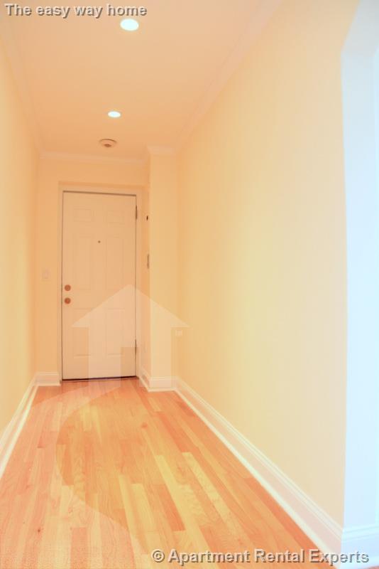 60 Brattle St, Harvard Square