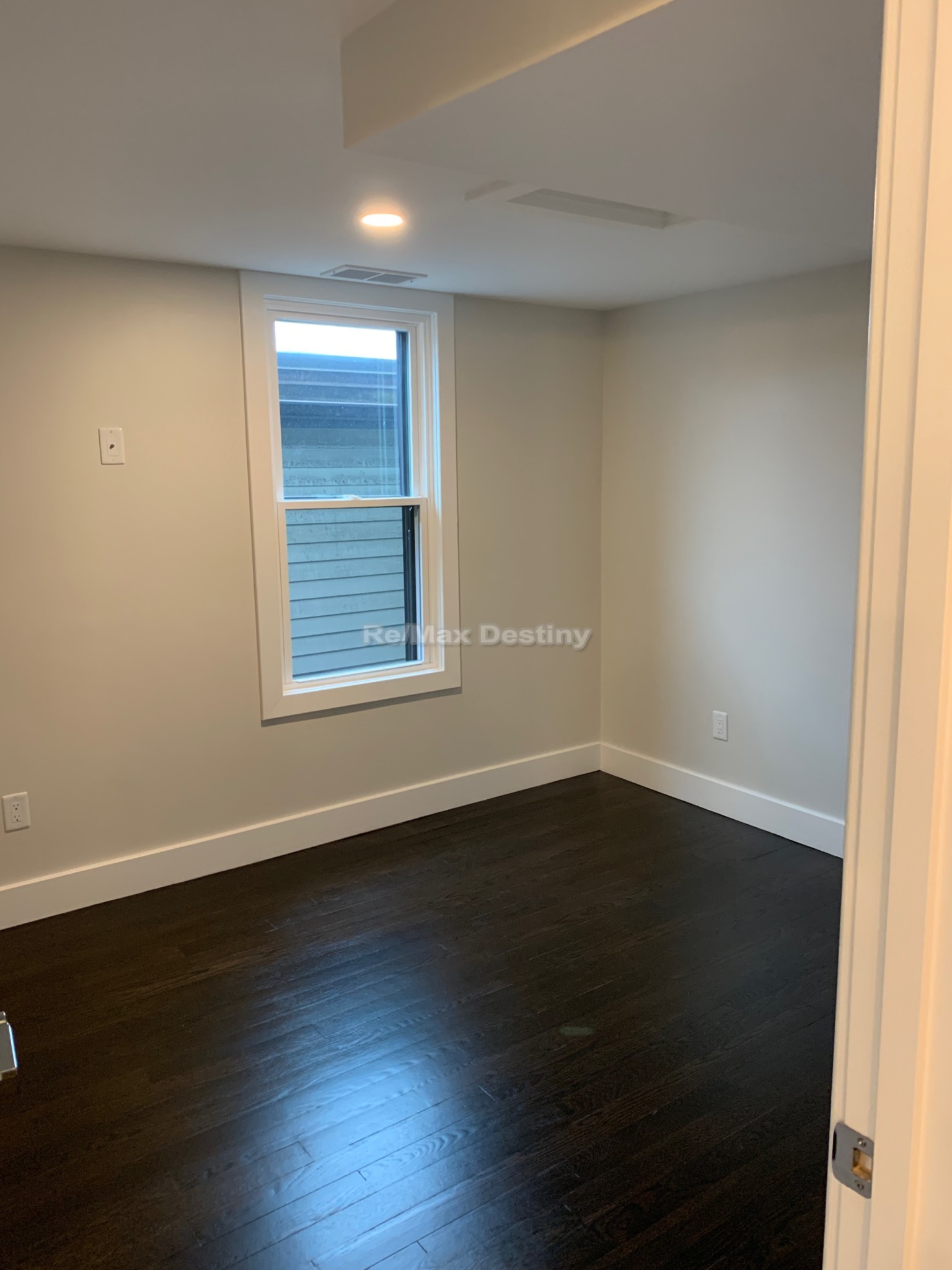 57 Hurley St, East Cambridge