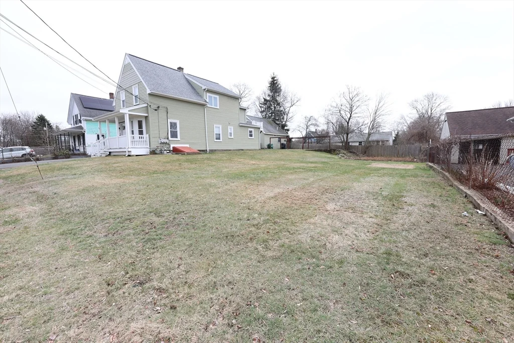 50 Atherton St, Stoughton