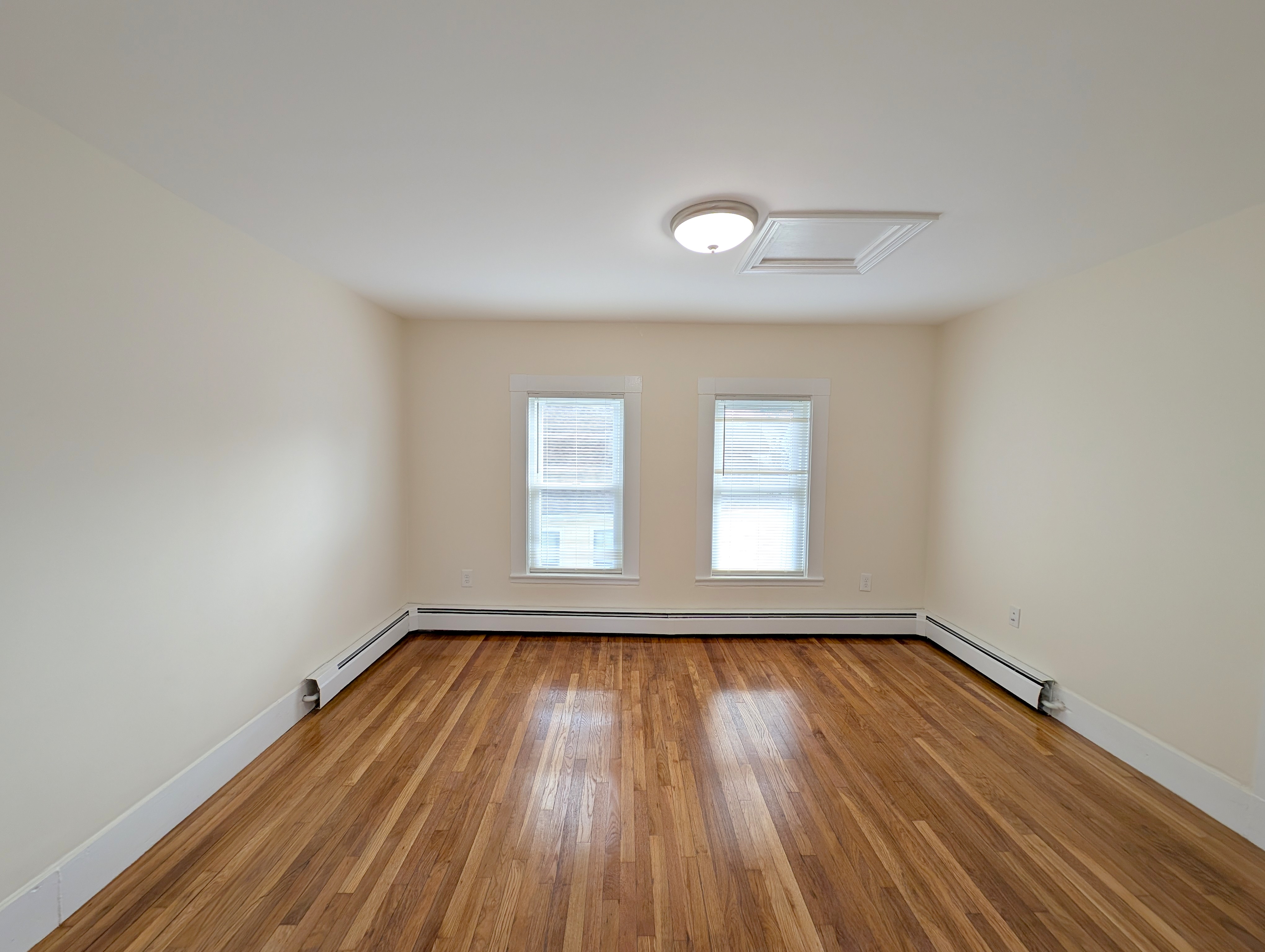 47 Orchard St, Medford