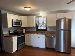 163 Long Pond Dr, Dracut