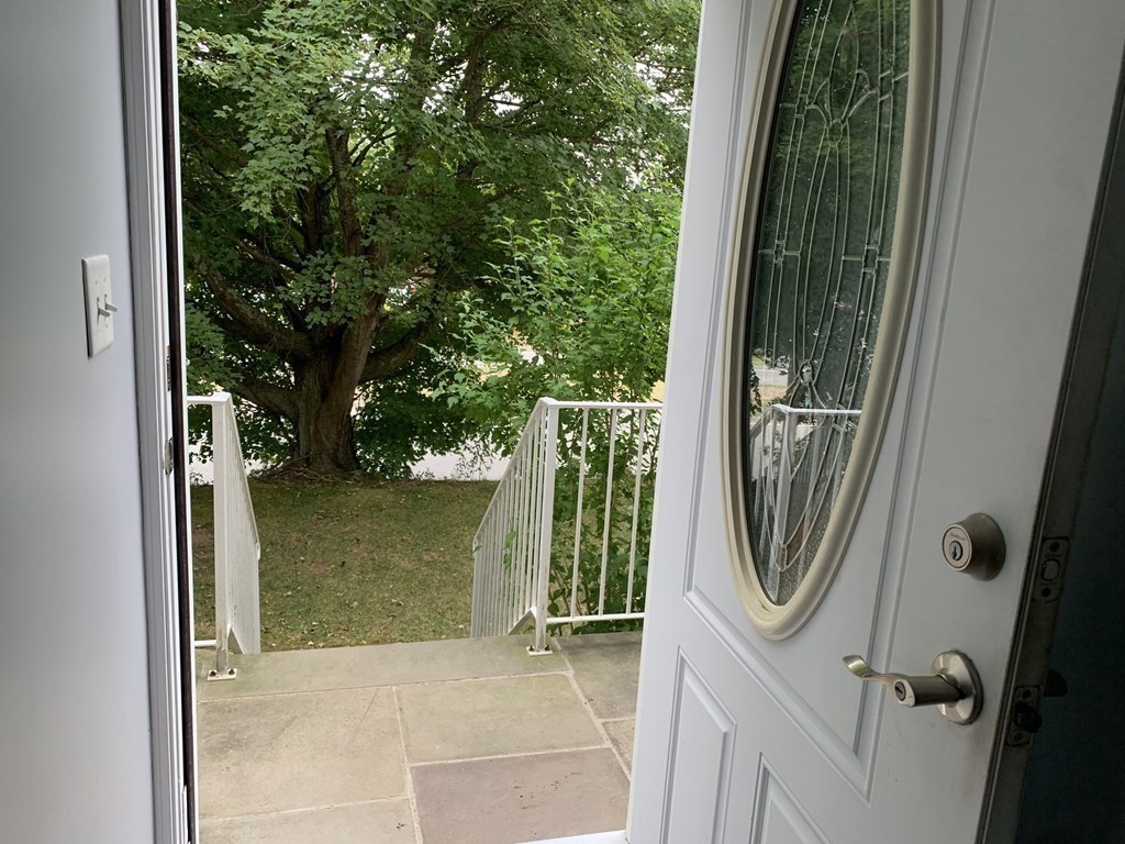 878 State Rd,, Westport