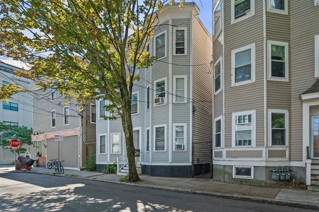 6 Bristol St, Wellington-Harrington