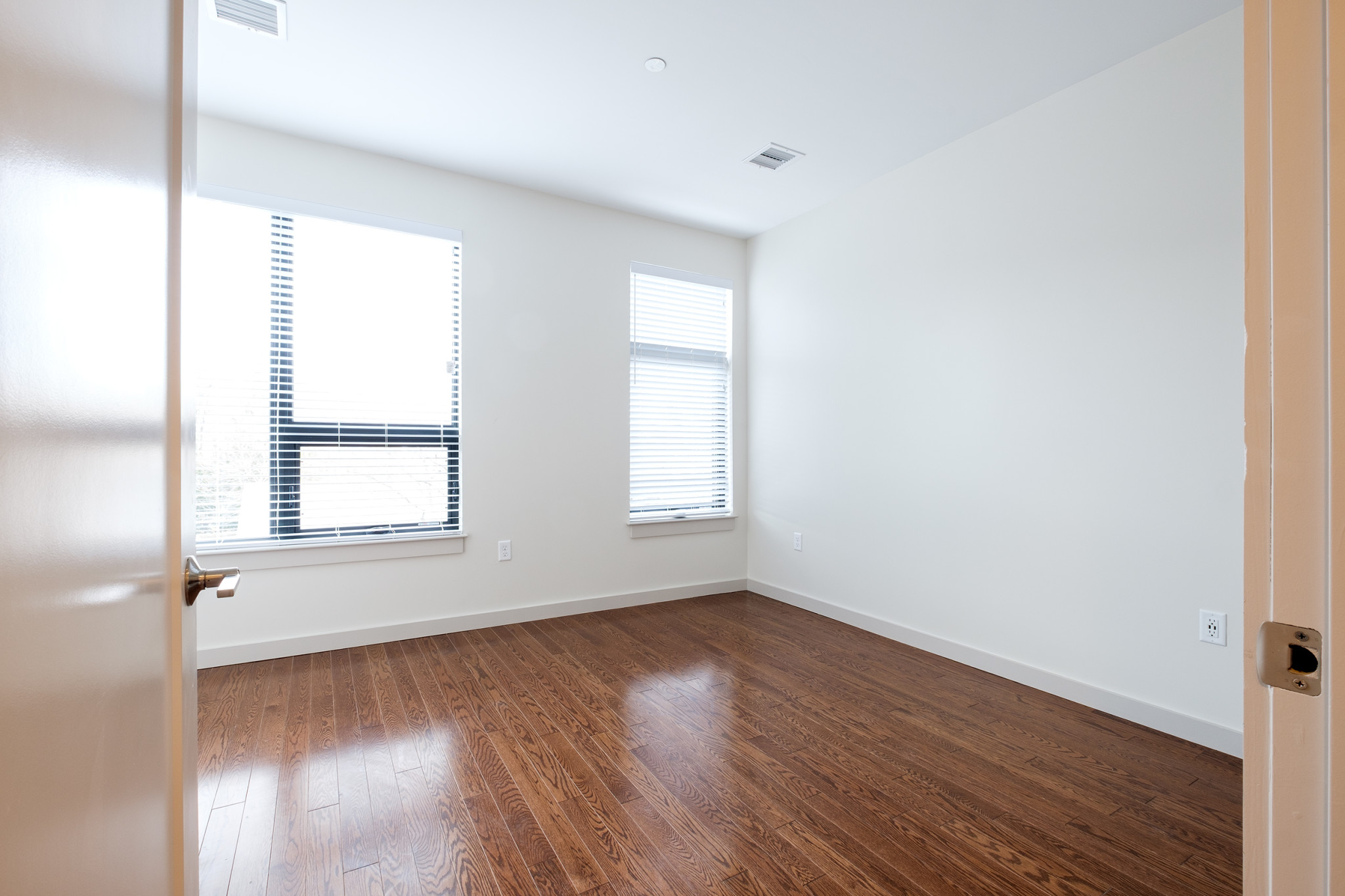 455 Harvard St, North Brookline