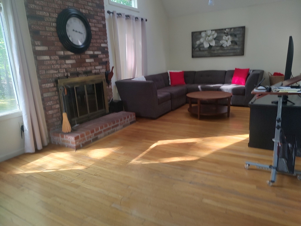 16 Hundred Oaks Ln, Ashland