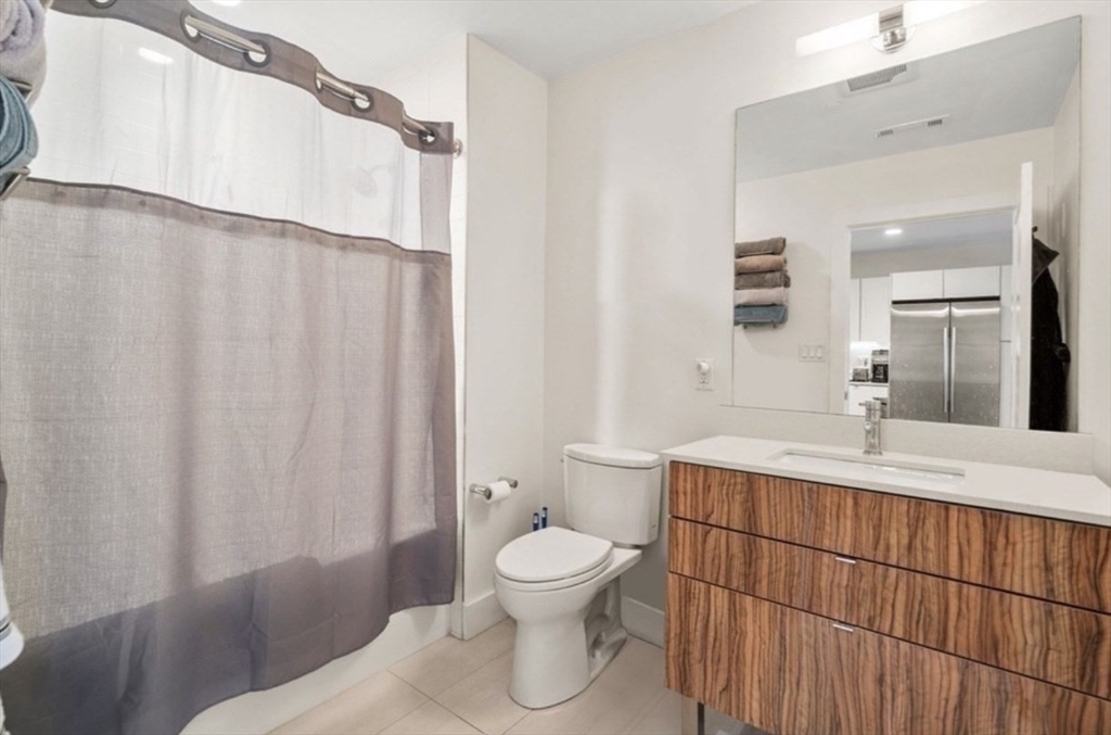 250 Meridian St, East Boston