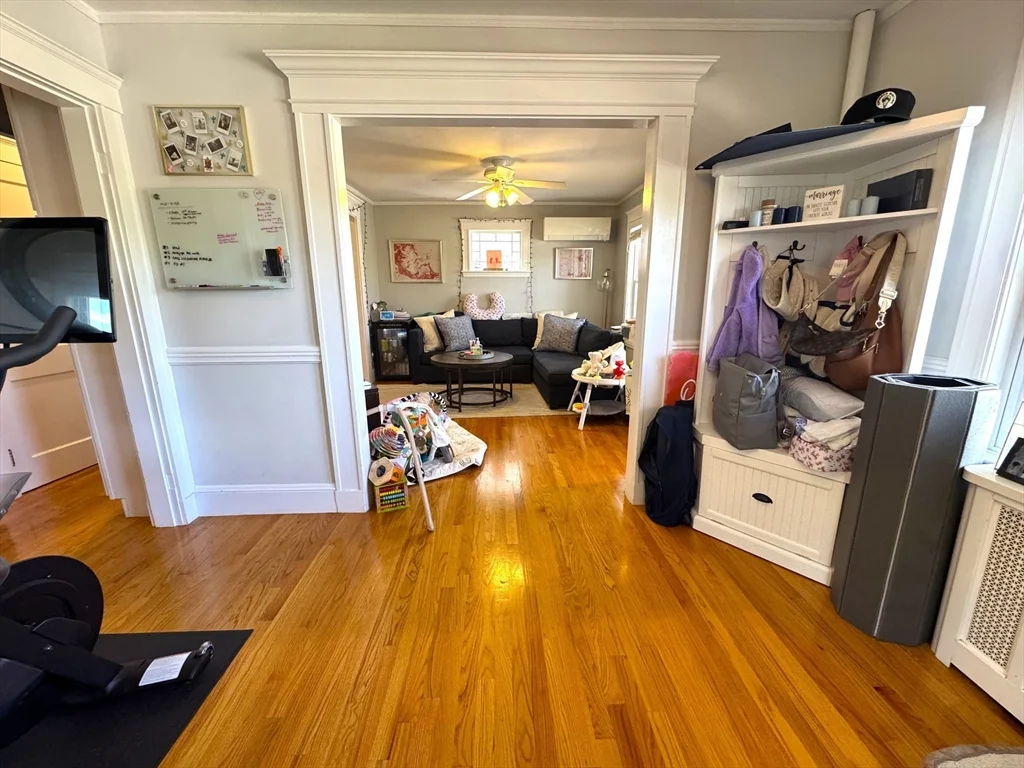65 Whitford St, Roslindale