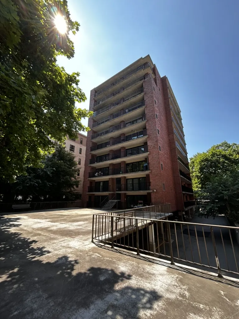 49 Marion St, Coolidge Corner