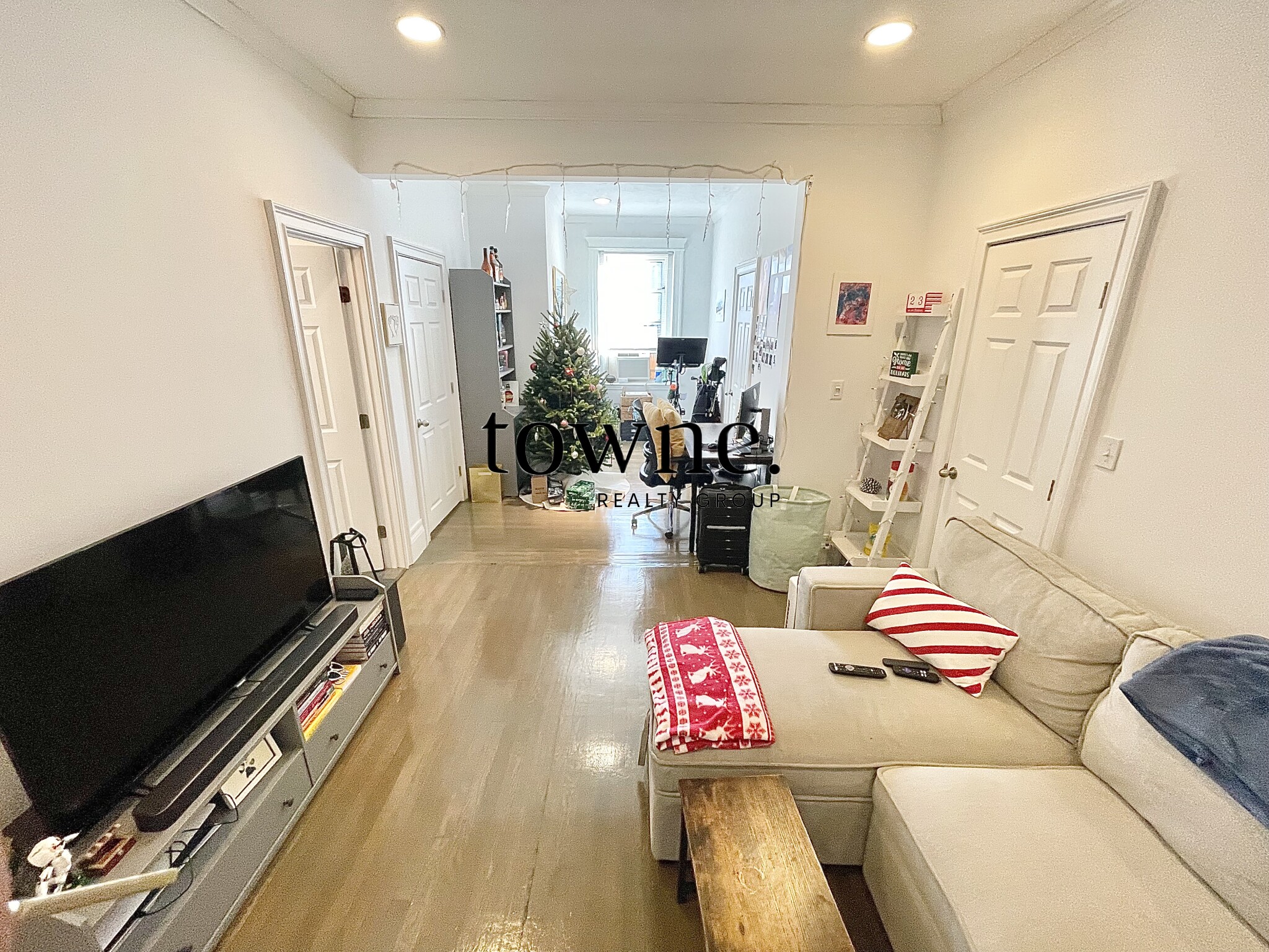 106 Queensberry St, Fenway