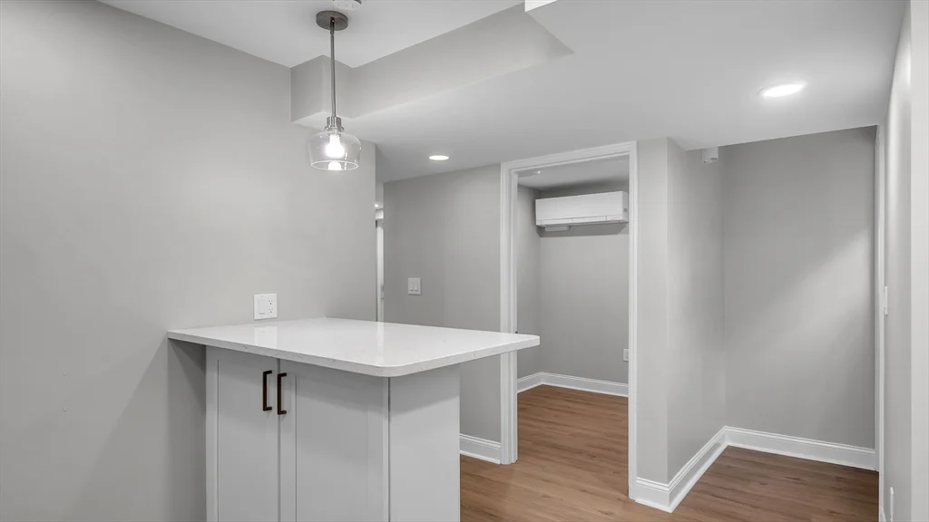 6 Alaric Ter, West Roxbury