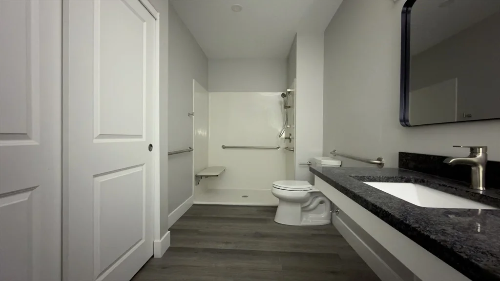 251 Sladen St, Dracut
