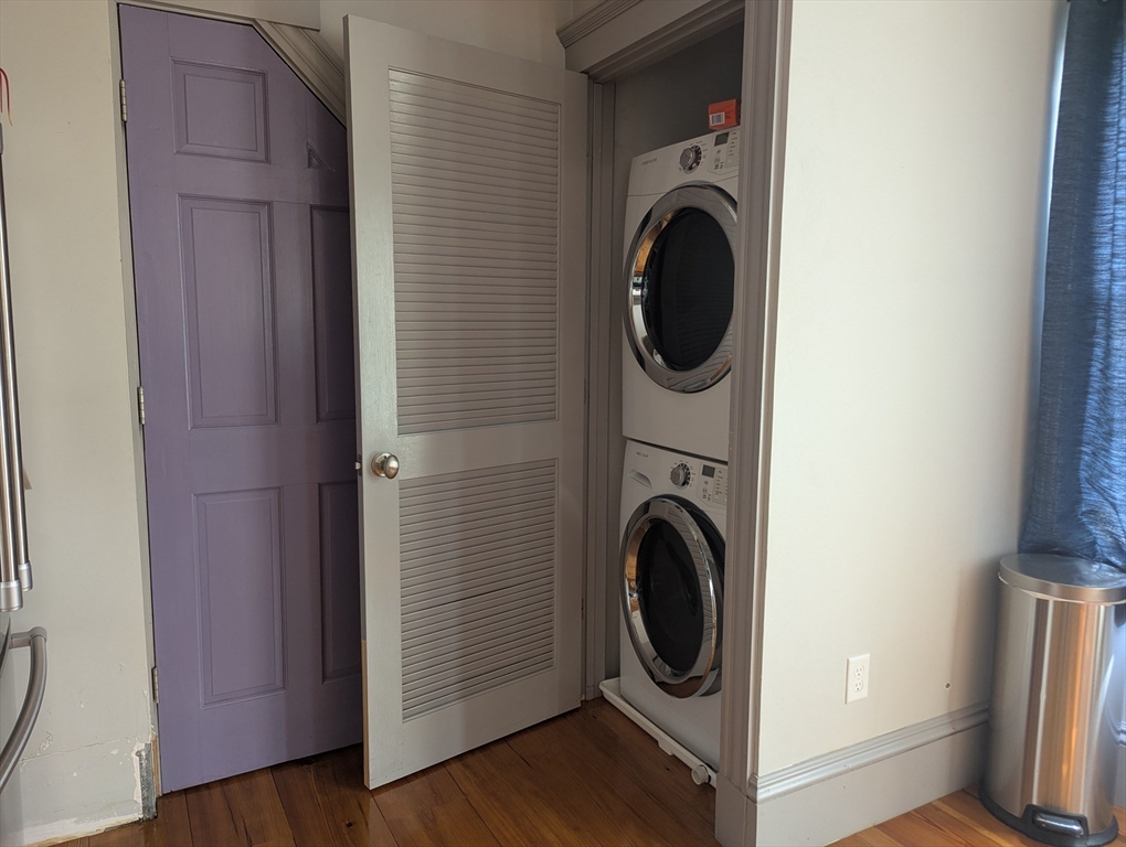 7 Weymouth Ave, West Roxbury