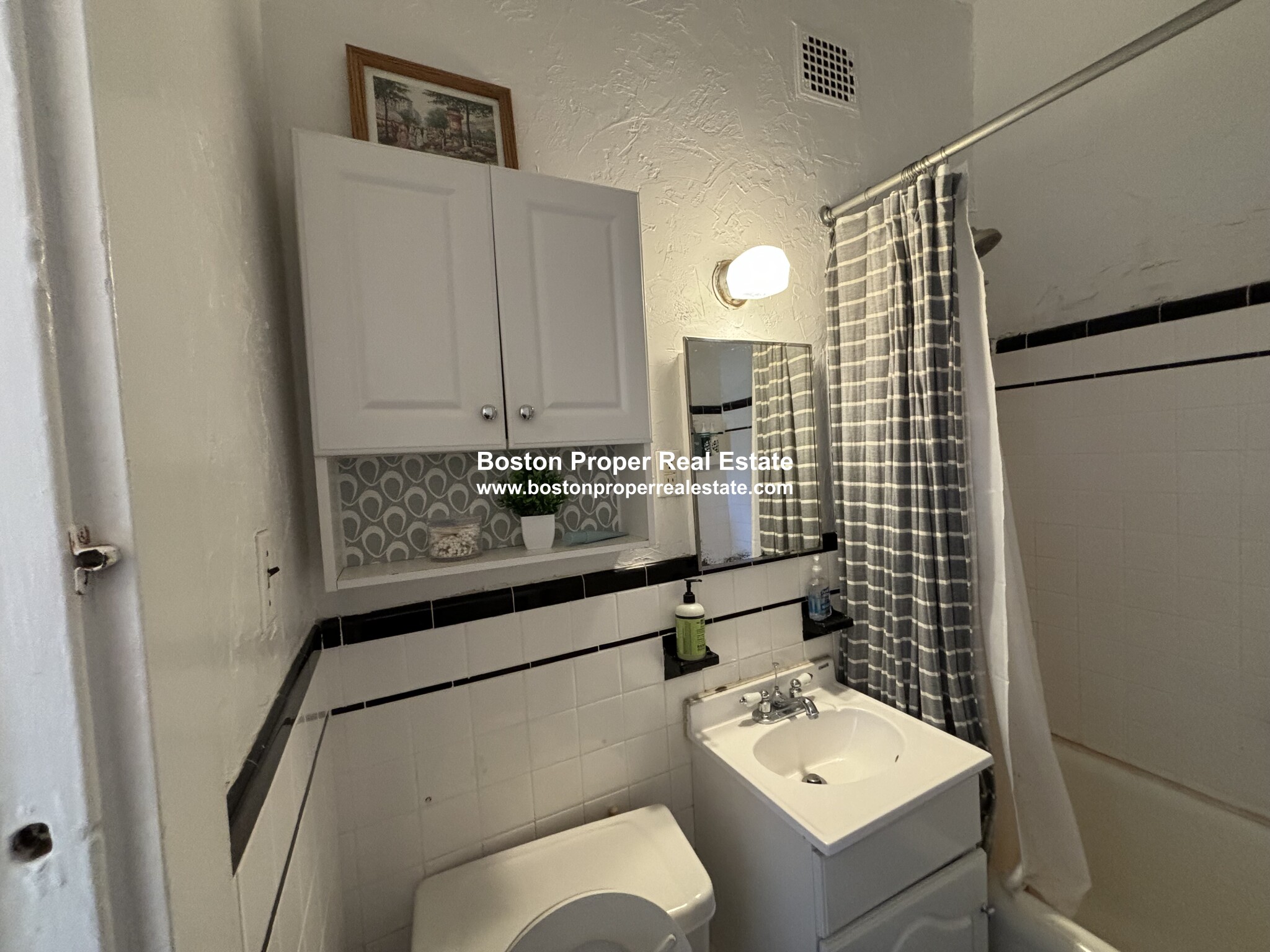 583 Beacon St, Back Bay