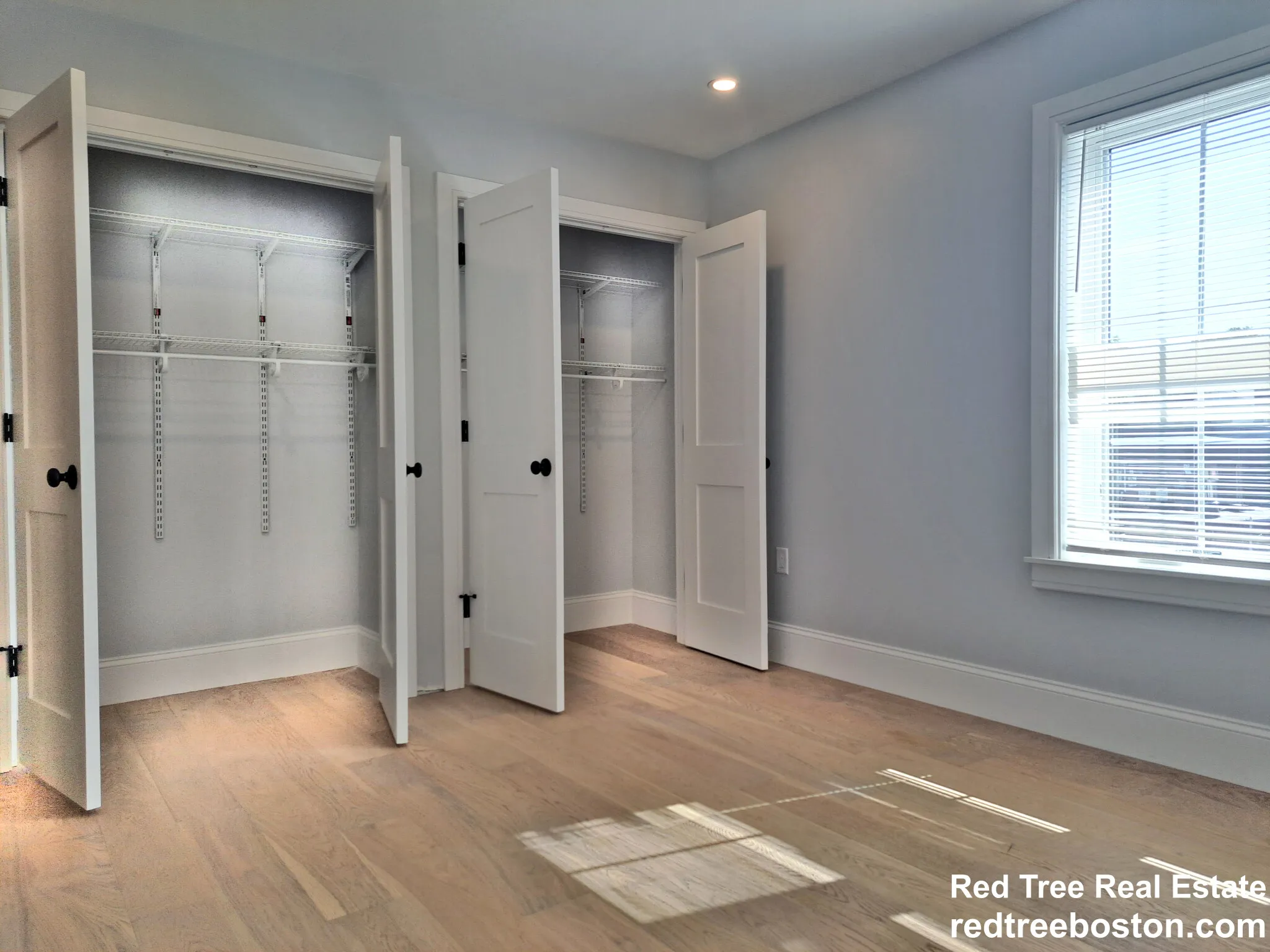 425 Market St, Oak Square