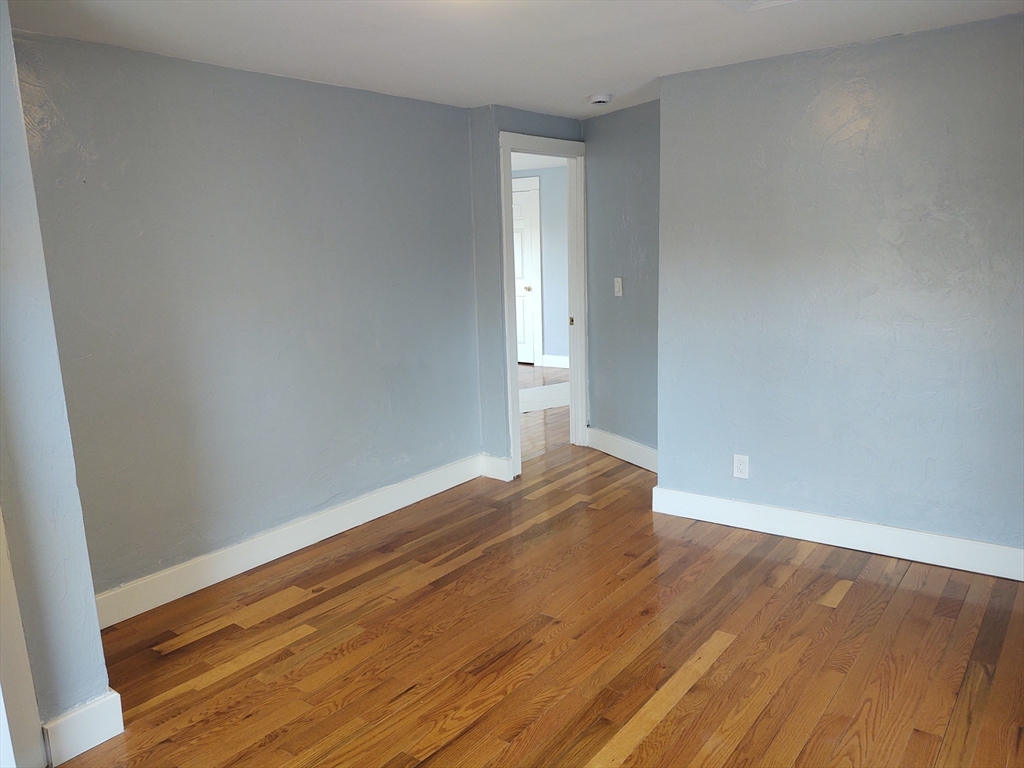 96 Pleasant St, Marlborough