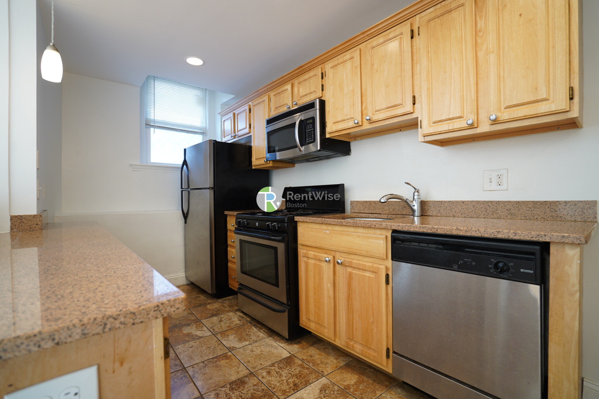 1322 Commonwealth Ave, Brighton