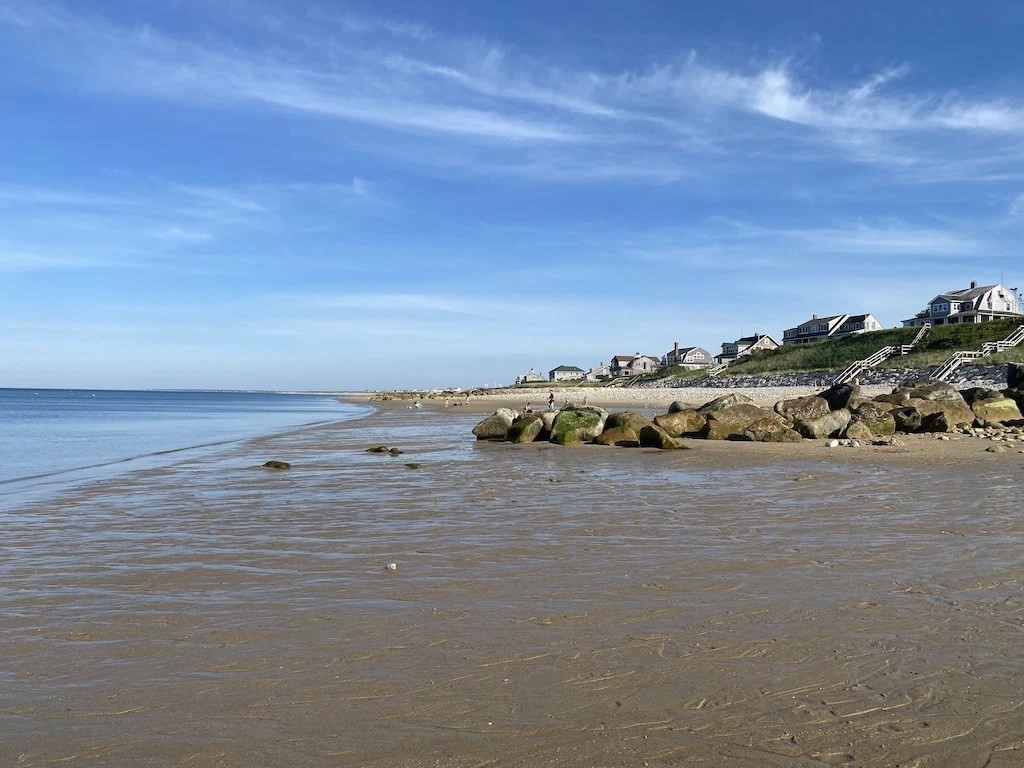 84 Mayflower Rd, Sagamore Beach