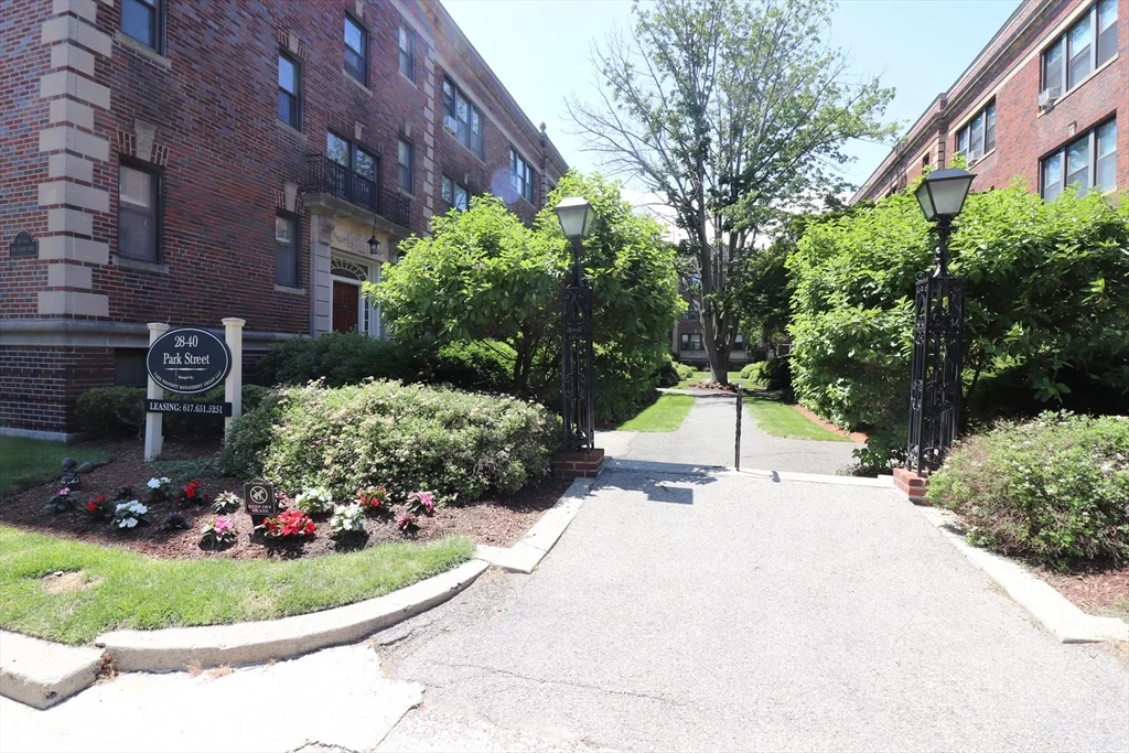 30 Park St, Brookline