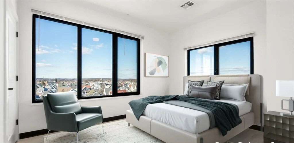 600 Broadway, Everett