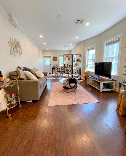 68 Topliff, Dorchester