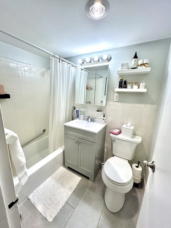 6 Whittier Pl, West End