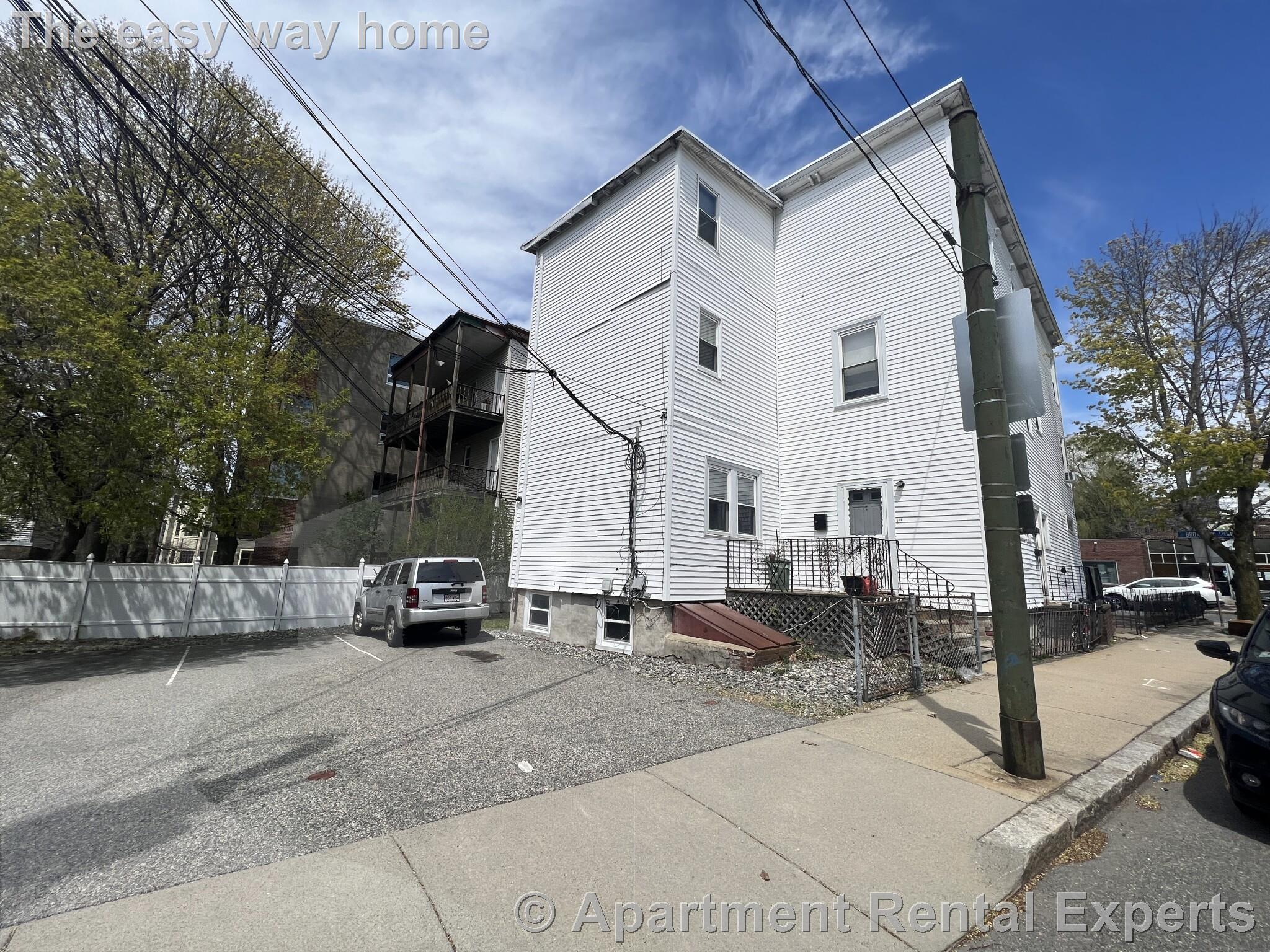 1 Victoria, Teele Square