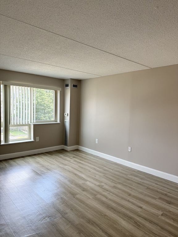 101 Rantoul St, Beverly