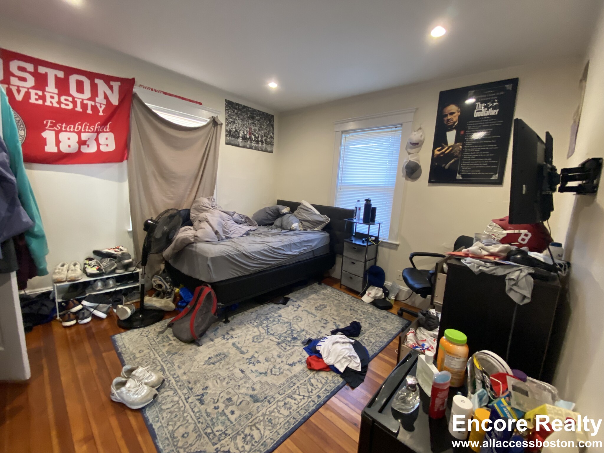 8 Sawyer Ter, Allston