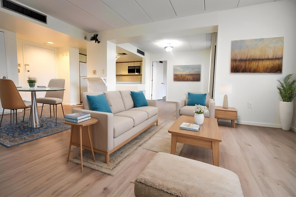 85 Brainerd Rd, Brighton