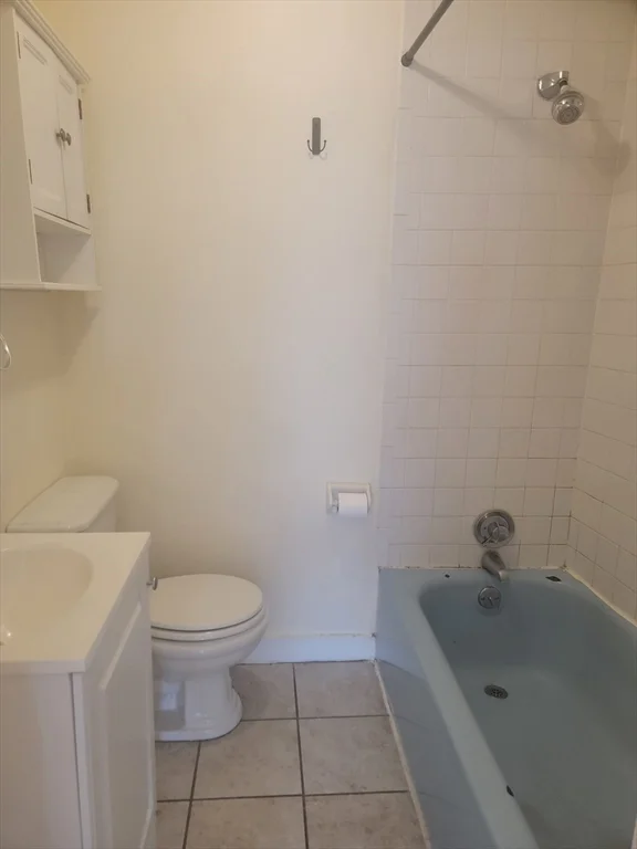 702 Massachusetts Ave, South End